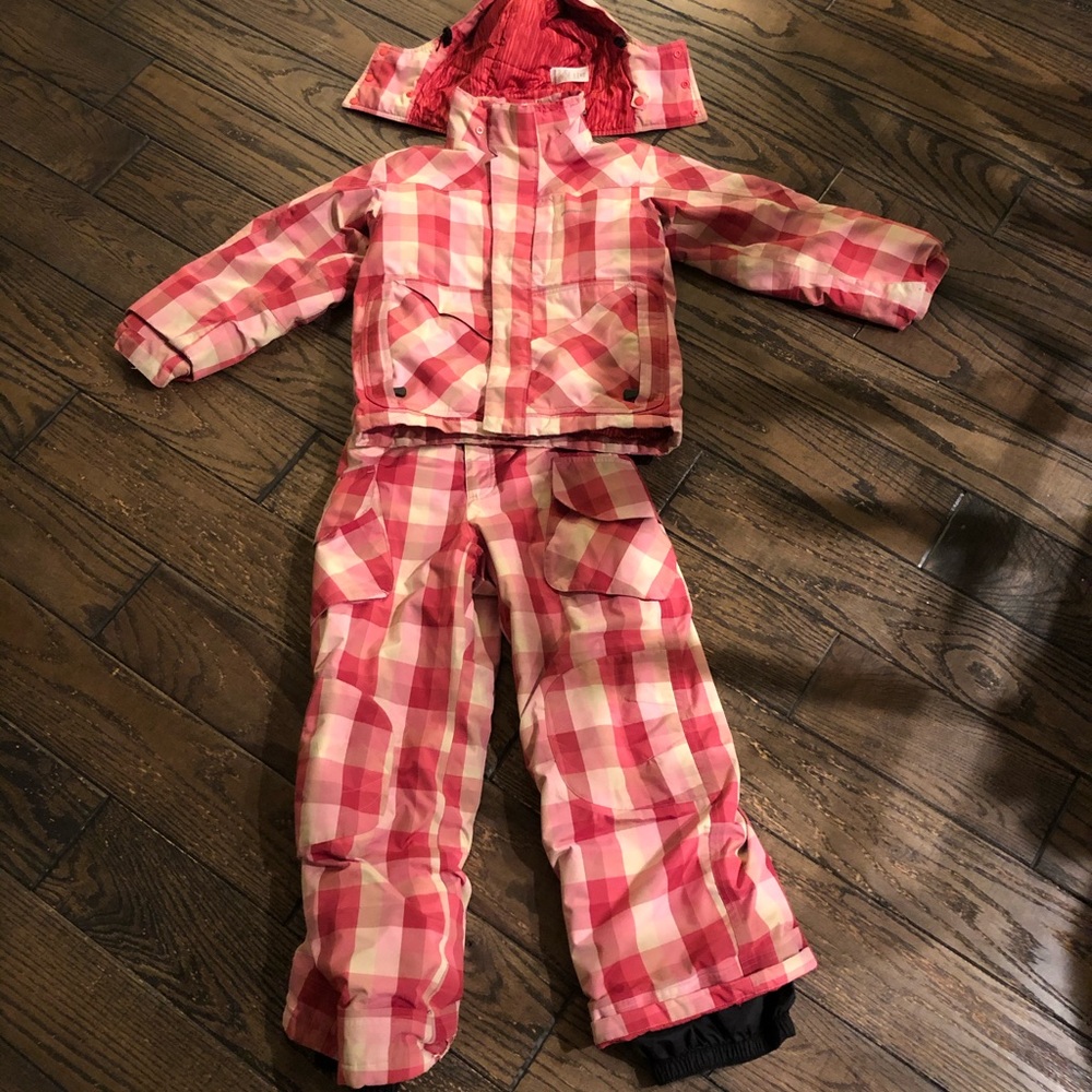 Patagonia girls S 8 snow suit coat and snow pant